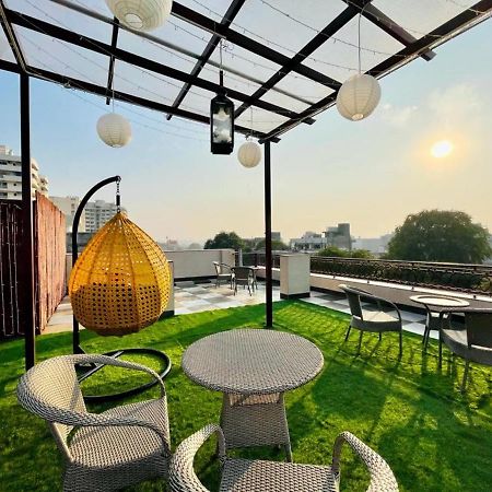 Olive Service Apartments - Golf Course Road Gurgaon Exterior photo