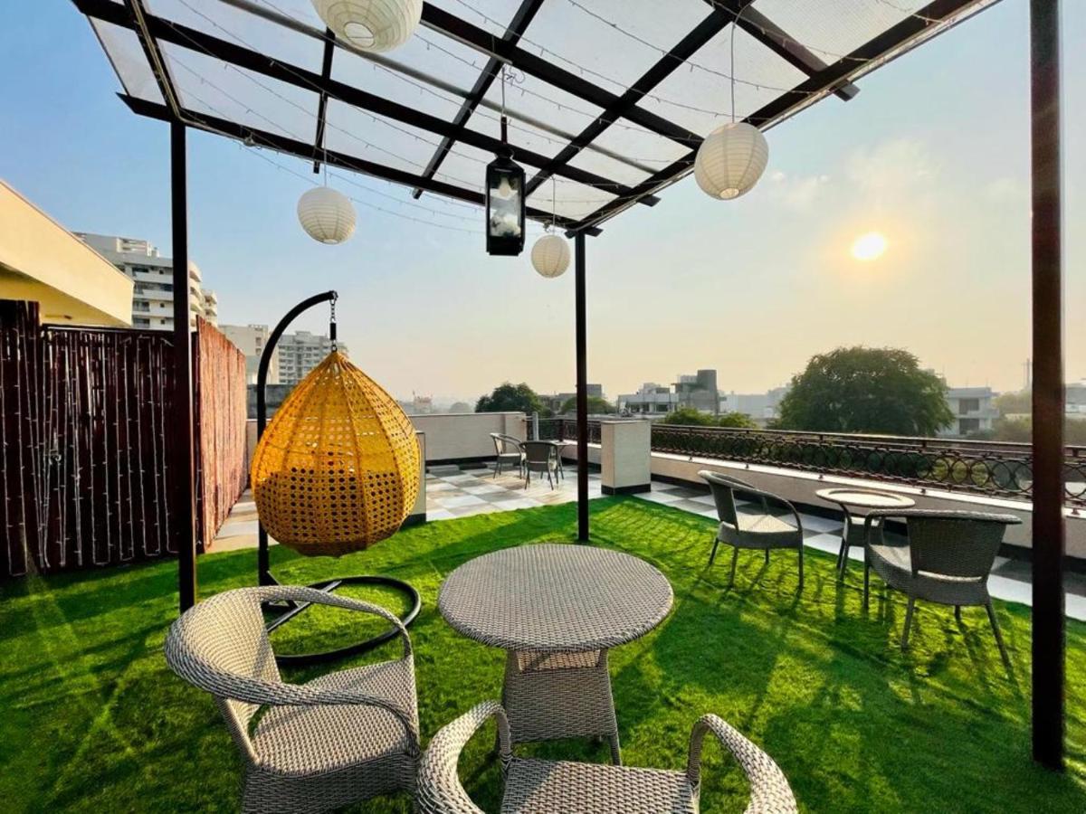 Olive Service Apartments - Golf Course Road Gurgaon Exterior photo