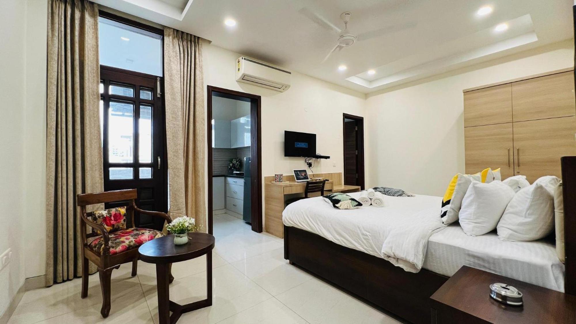 Olive Service Apartments - Golf Course Road Gurgaon Room photo